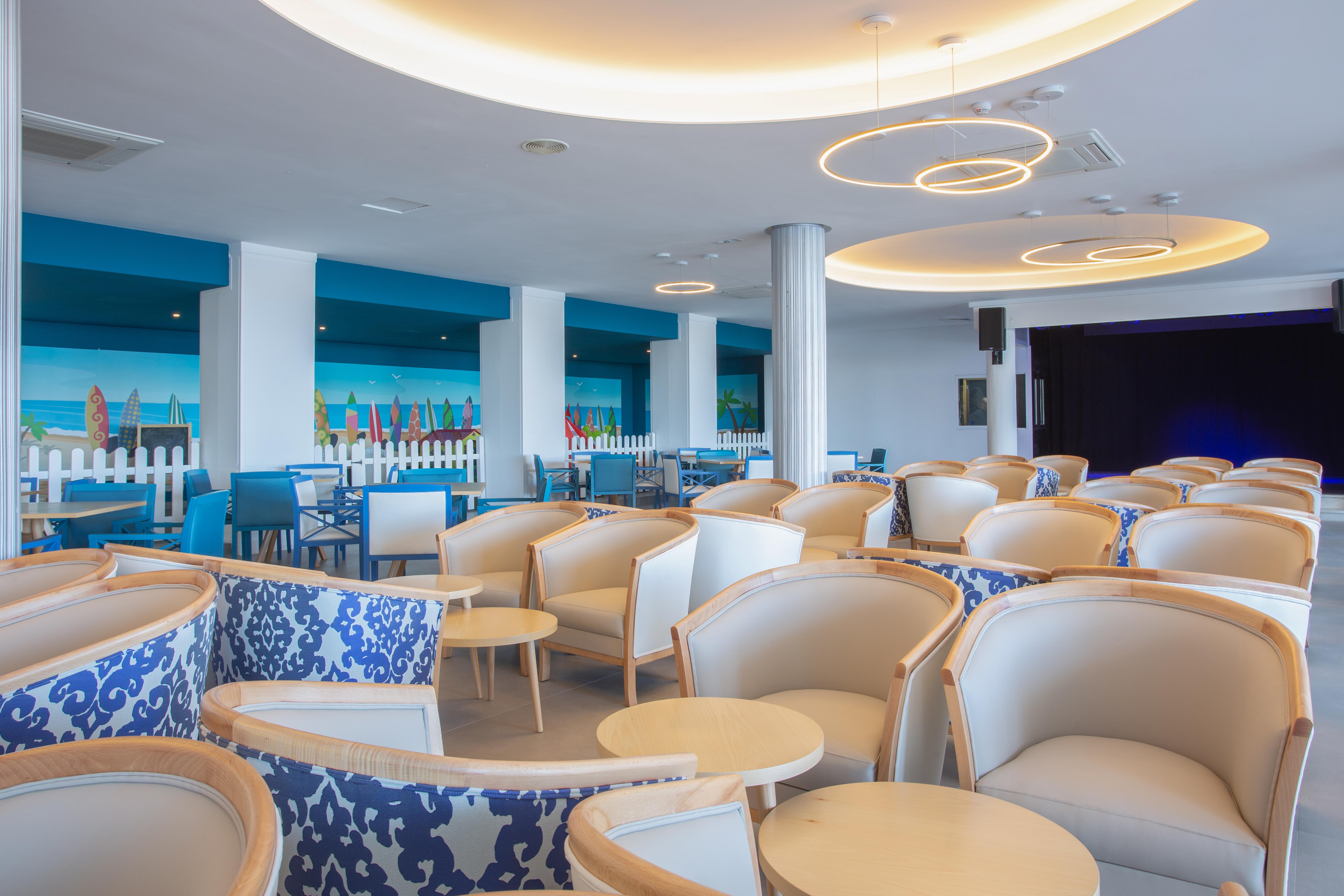 Bahia Principe Sunlight Coral Playa - Adults Only Hotel Магалуф Екстериор снимка