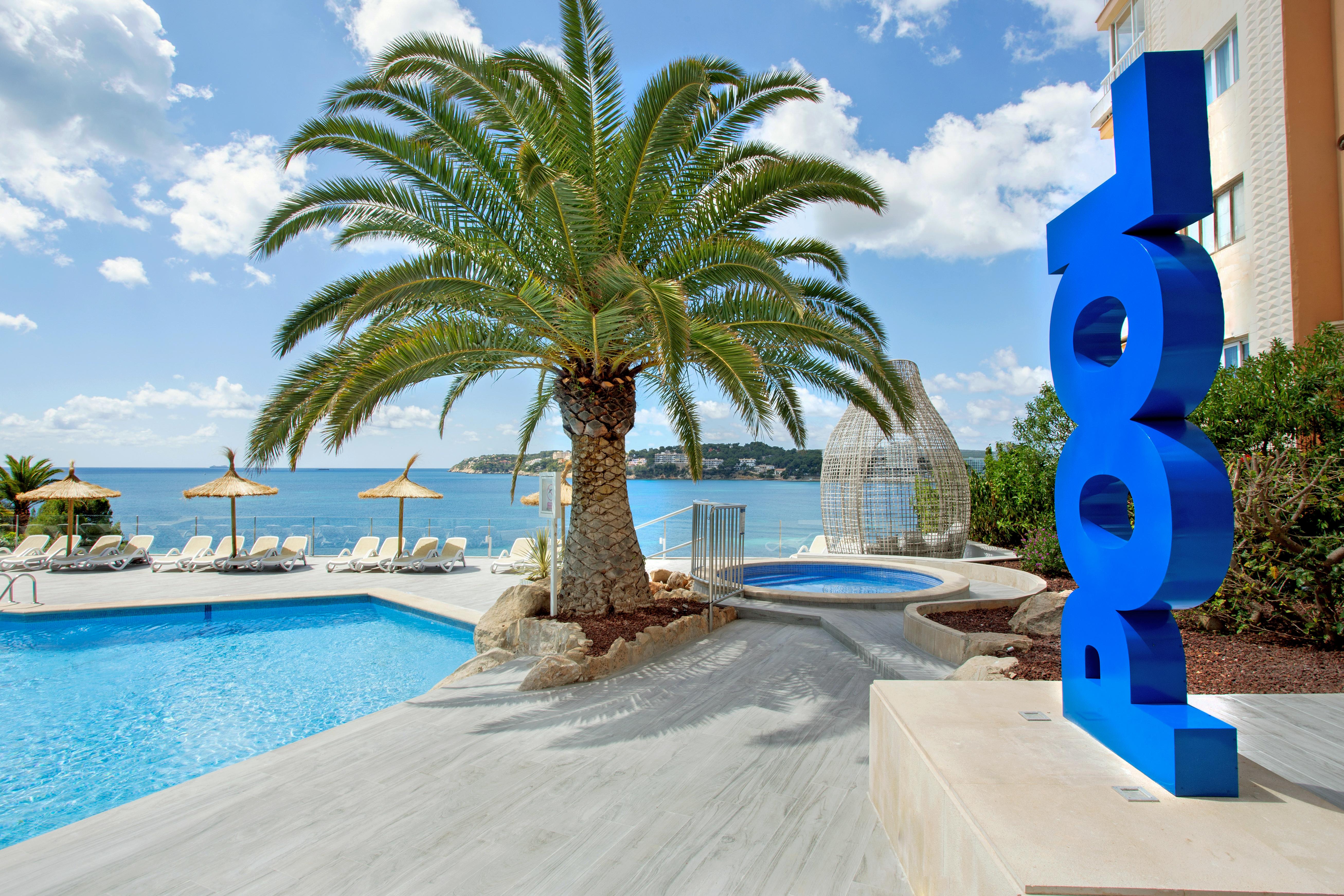 Bahia Principe Sunlight Coral Playa - Adults Only Hotel Магалуф Екстериор снимка